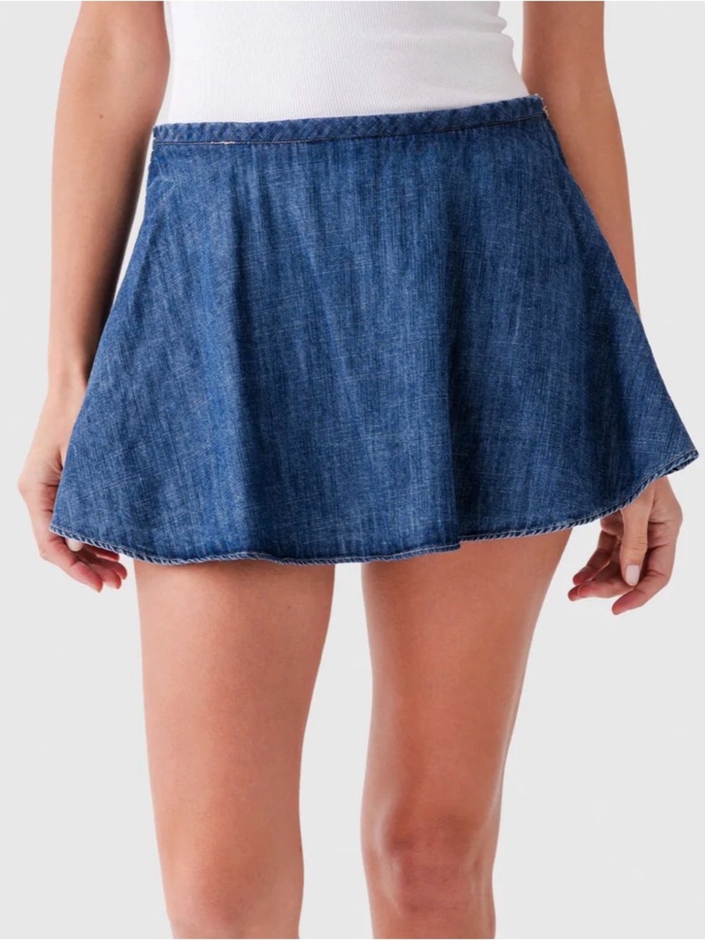 We The Free Paradise Found Denim Blue Skort Size Large